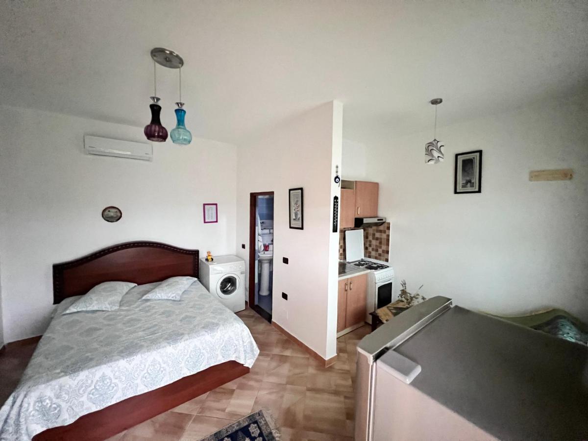 Ponari Apartments Rrotull Экстерьер фото