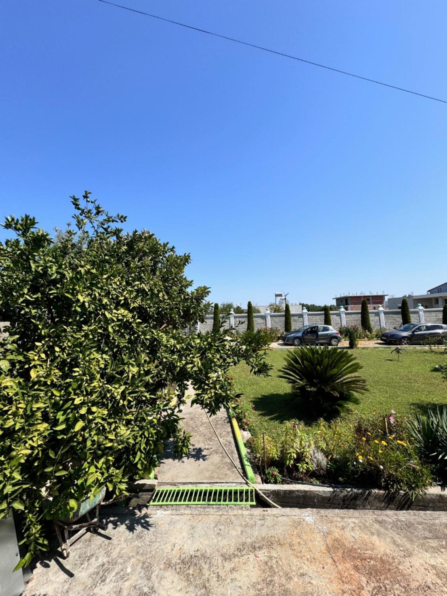 Ponari Apartments Rrotull Экстерьер фото